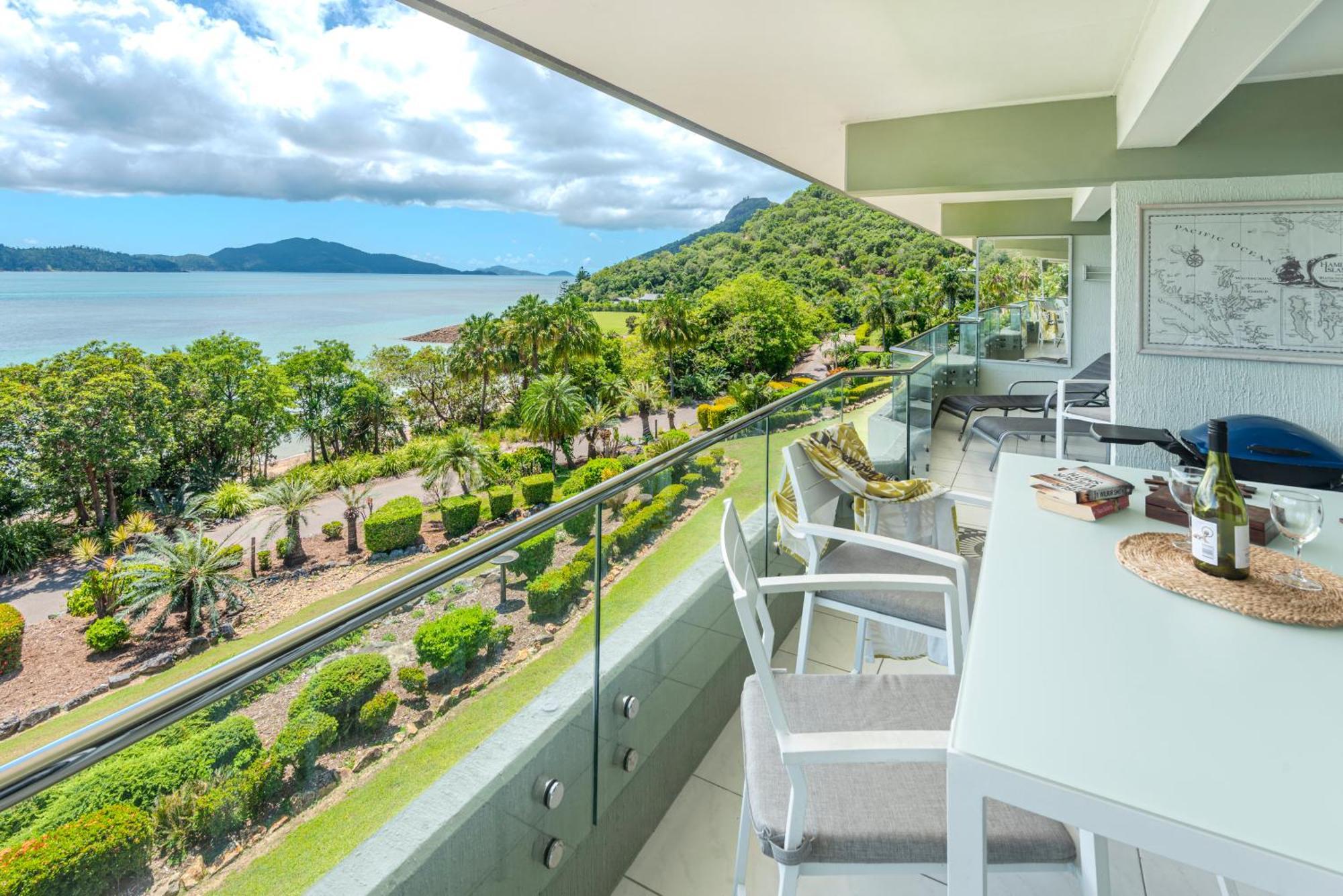 Lagoon Beachfront Lodge 202 On Hamilton Island By Hamorent Exterior photo
